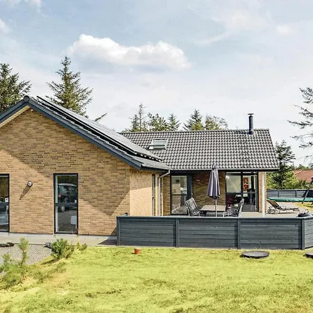 Stunning Home In Blavand With Sauna * Blavand